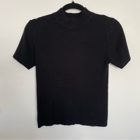 Studio Works Sweaters - VTG Black Ribbed Short Sleeve Mock Neck Sweater